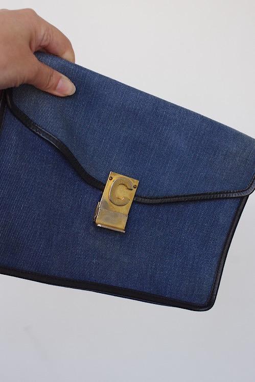 カカ-ムー .FR a l'epoque