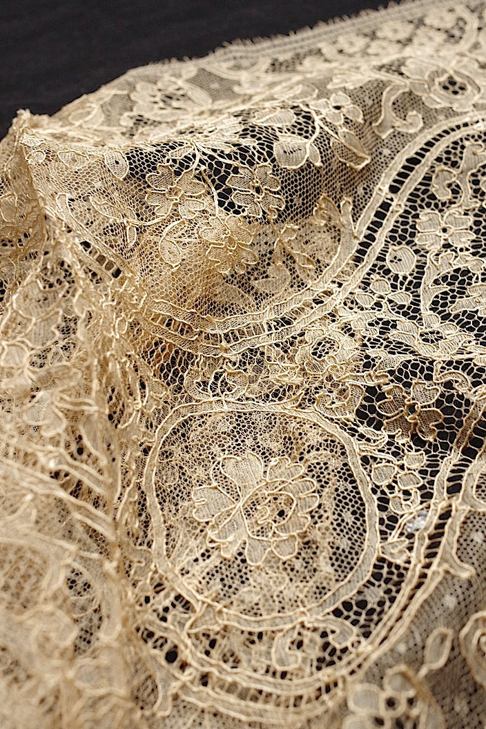 dentelle antique アンティークレース 幅広182cm