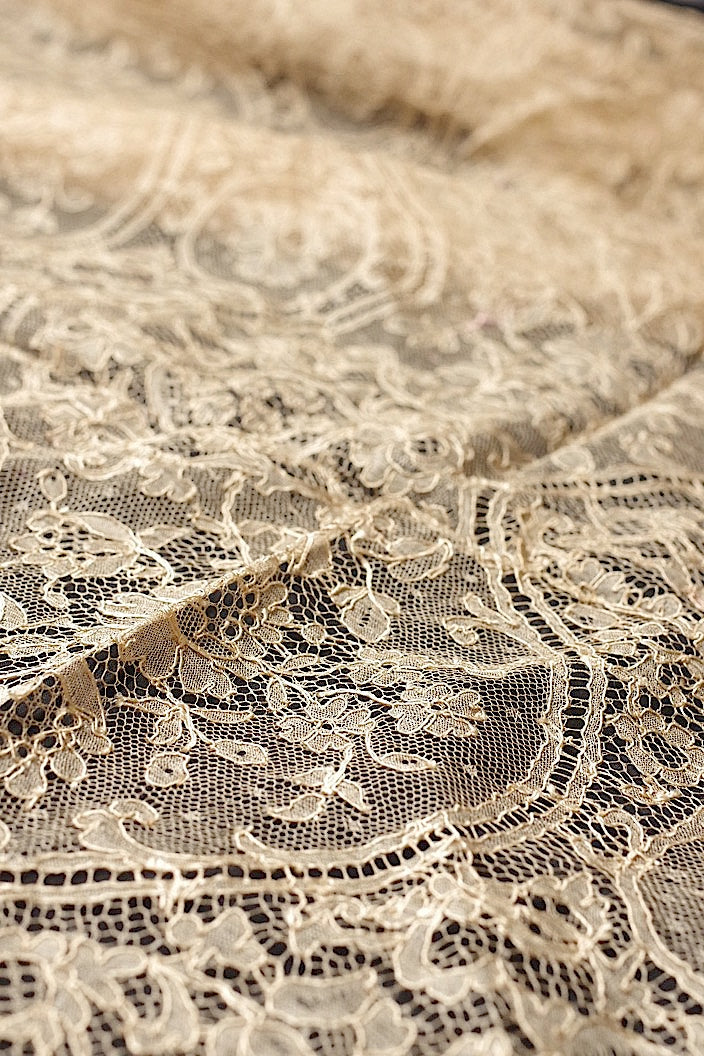 dentelle antique アンティークレース 幅広182cm