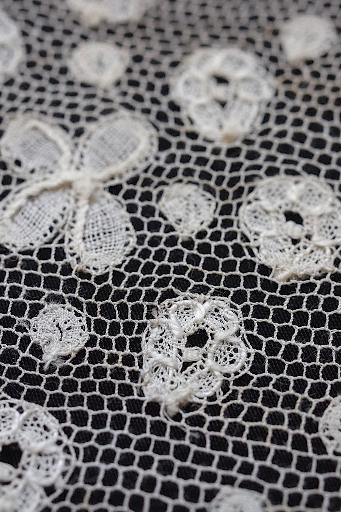 dentelle antique アンティークレース 小花ホニトン