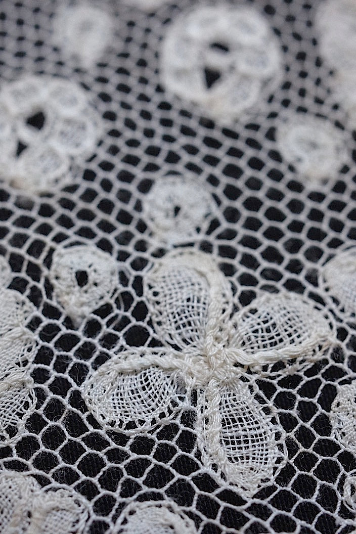 dentelle antique アンティークレース 小花ホニトン