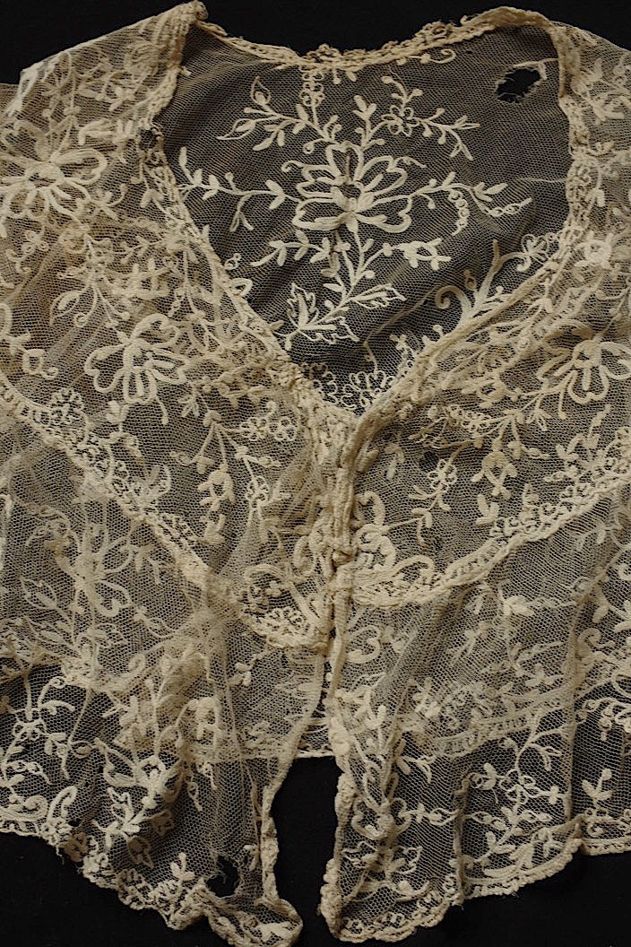 dentelle antique antique lace material and Alencon lace