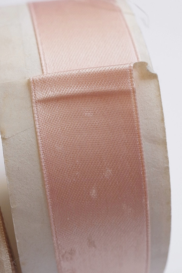 ruban antique 2 types of antique ribbons