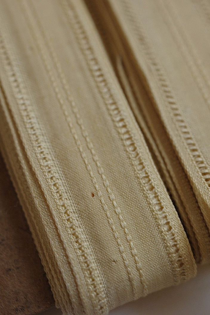 ruban antique アンティークリボン ひよこ色 .FR a l'epoque