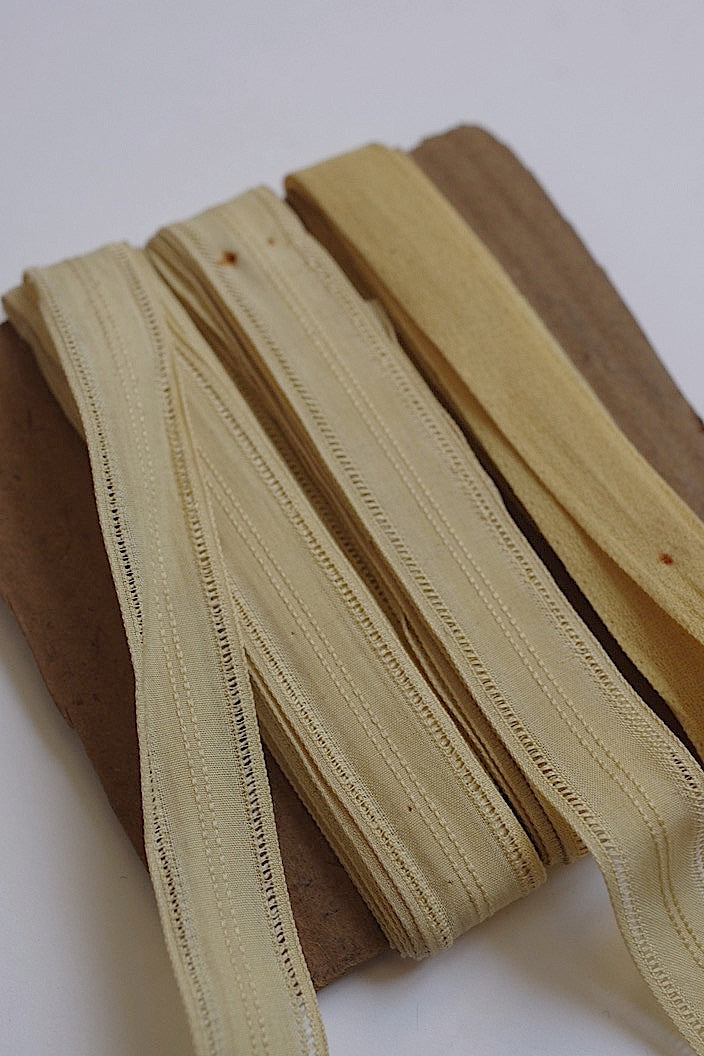 ruban antique アンティークリボン ひよこ色 .FR a l'epoque