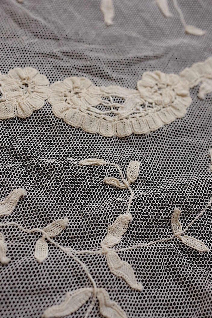 dentelle antique アンティークレース 2種