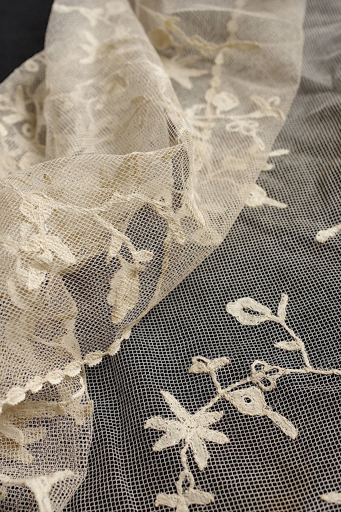 dentelle antique アンティークレース ベール2枚 .FR a l'epoque