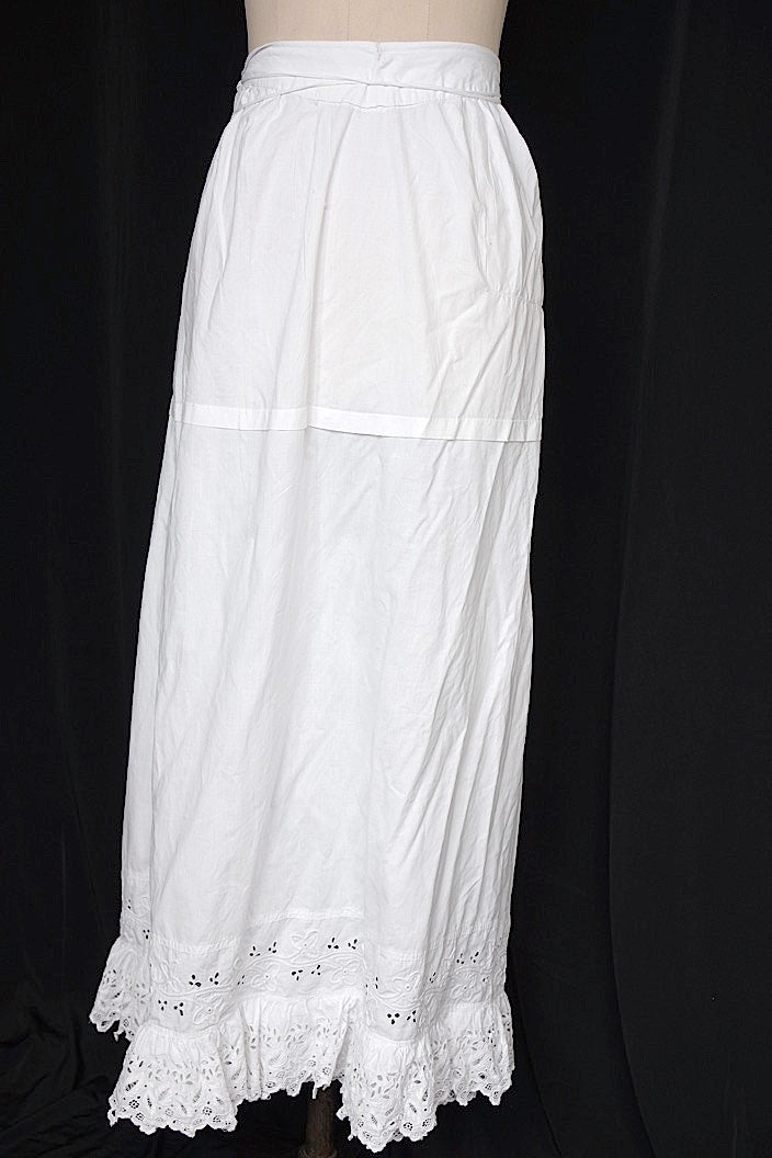 vêtement antique antique cotton lace skirt