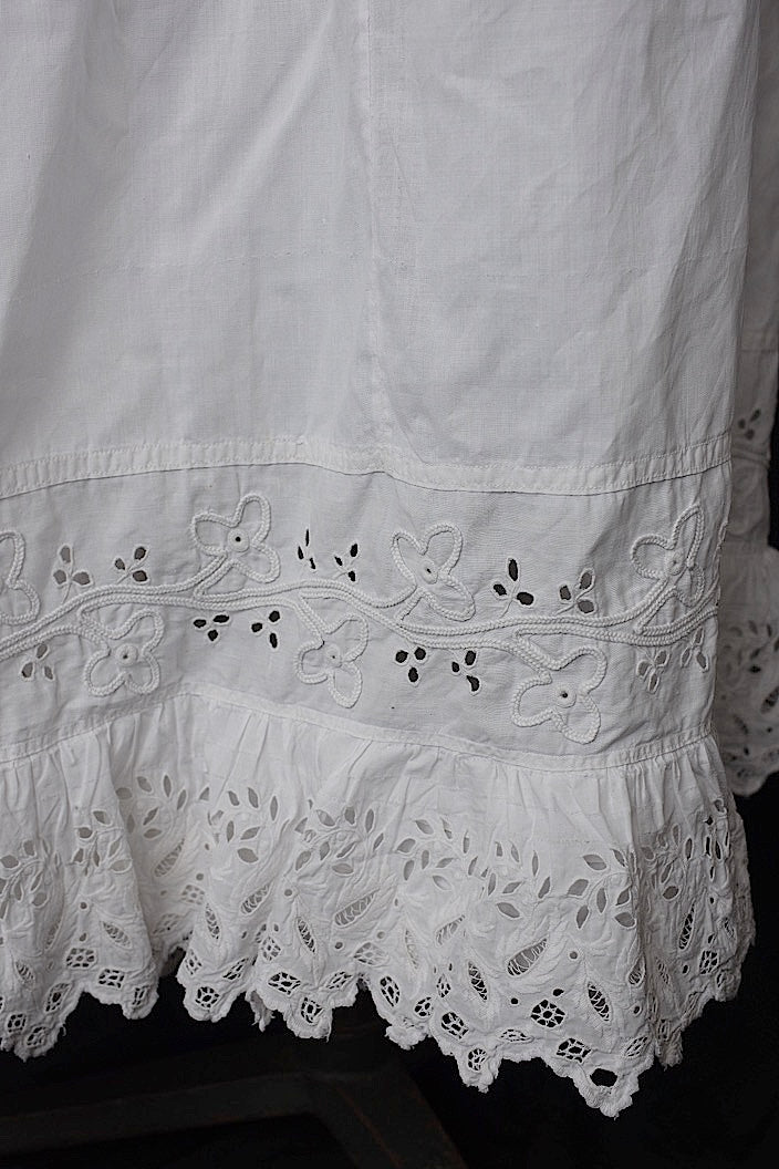 vêtement antique antique cotton lace skirt