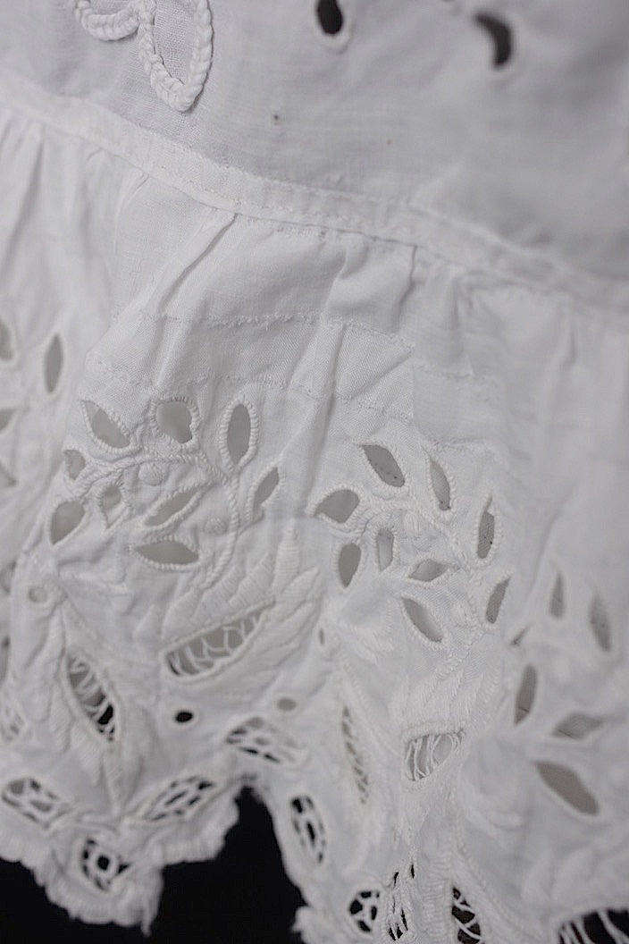 vêtement antique antique cotton lace skirt