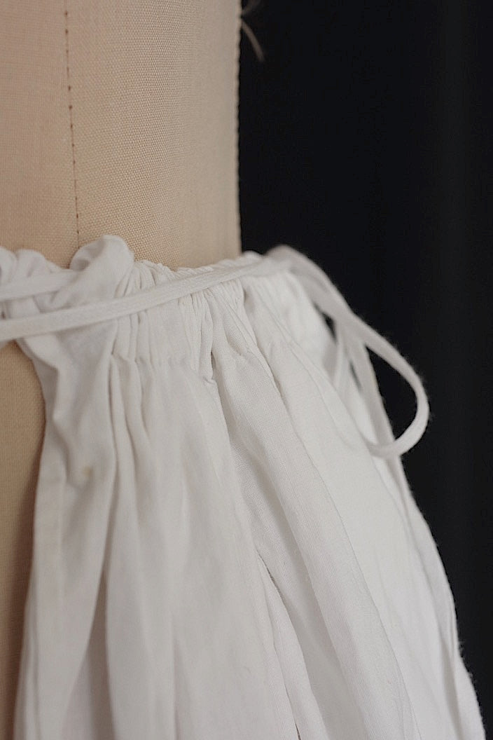 vêtement antique antique cotton lace skirt