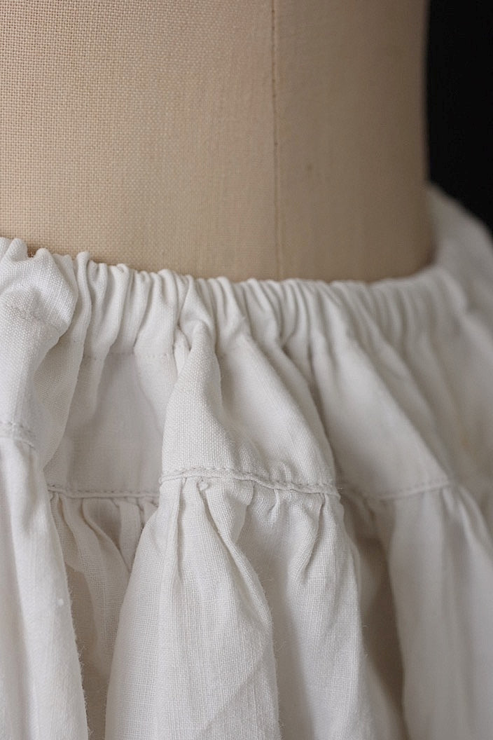 vêtement antique antique cotton lace skirt 2
