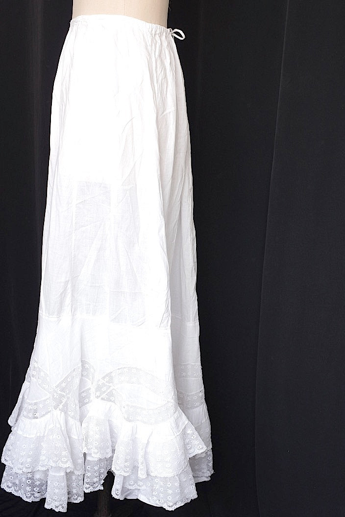vêtement antique antique cotton lace skirt 3