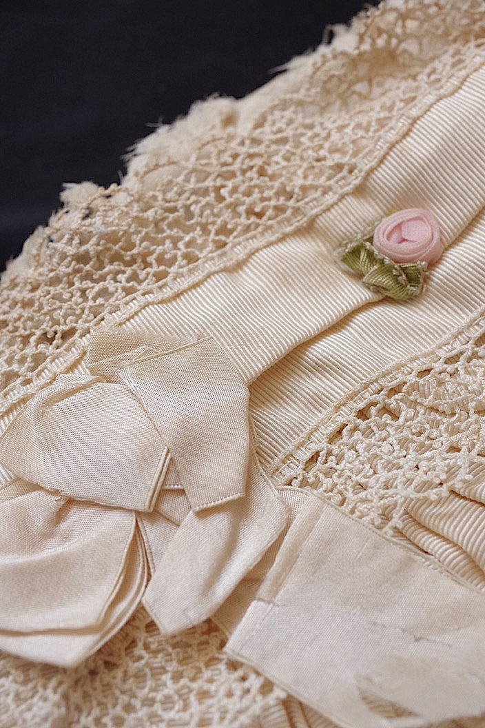 dentelle antique antique lace bonnet2