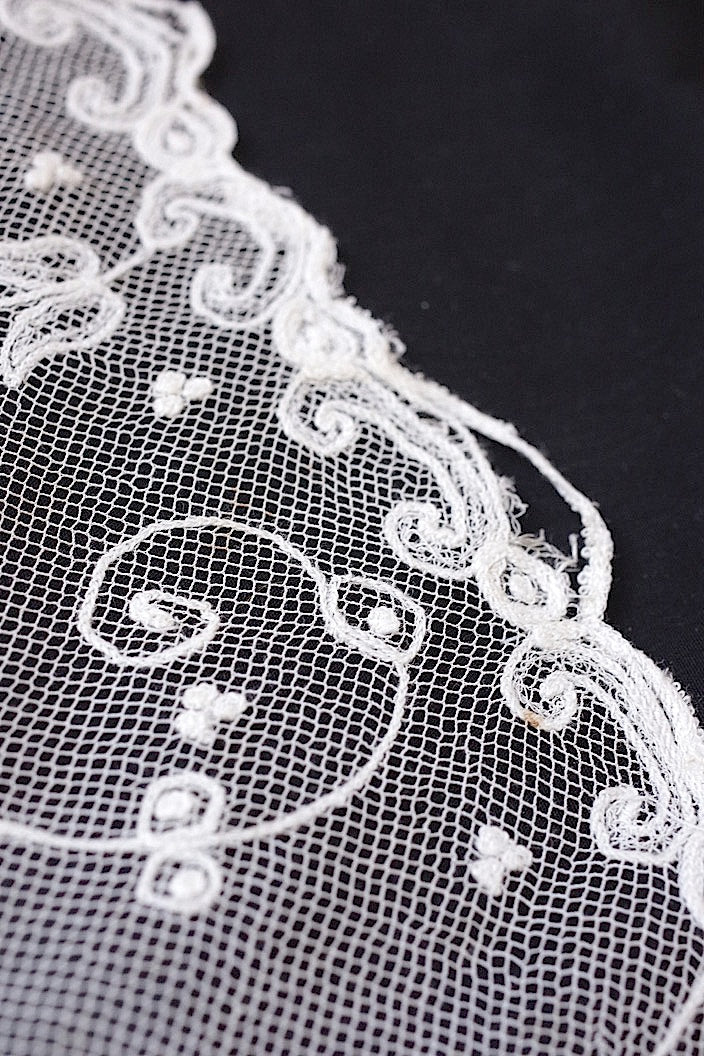 dentelle antique アンティークレースレース 端切れ2枚 素材用