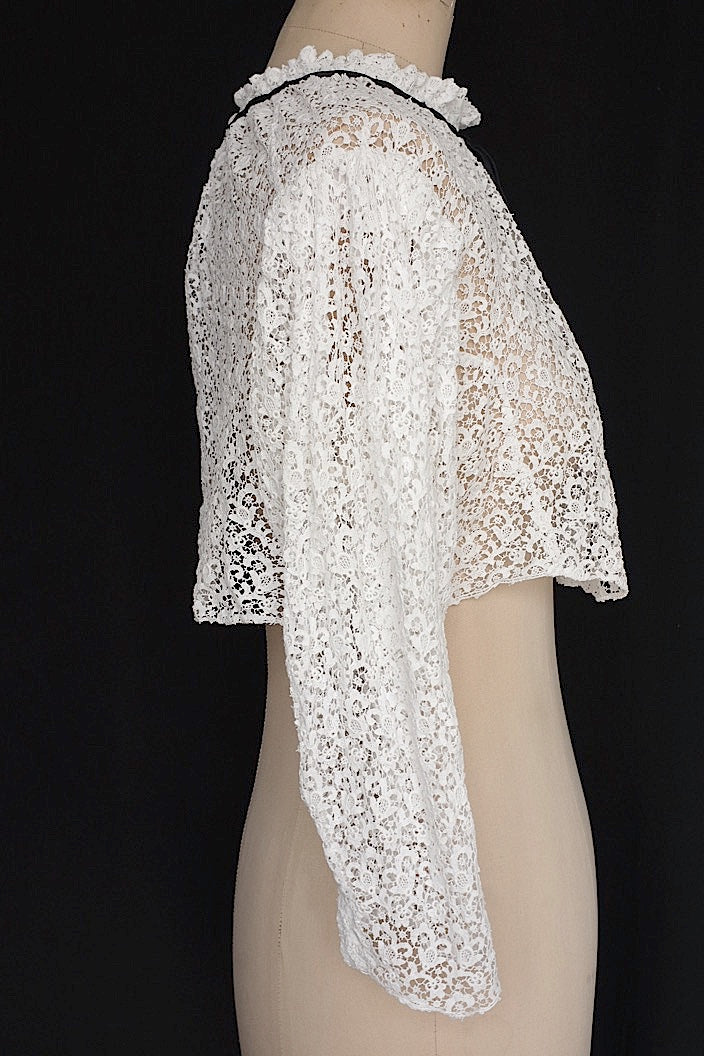 vêtement antique antique lace top