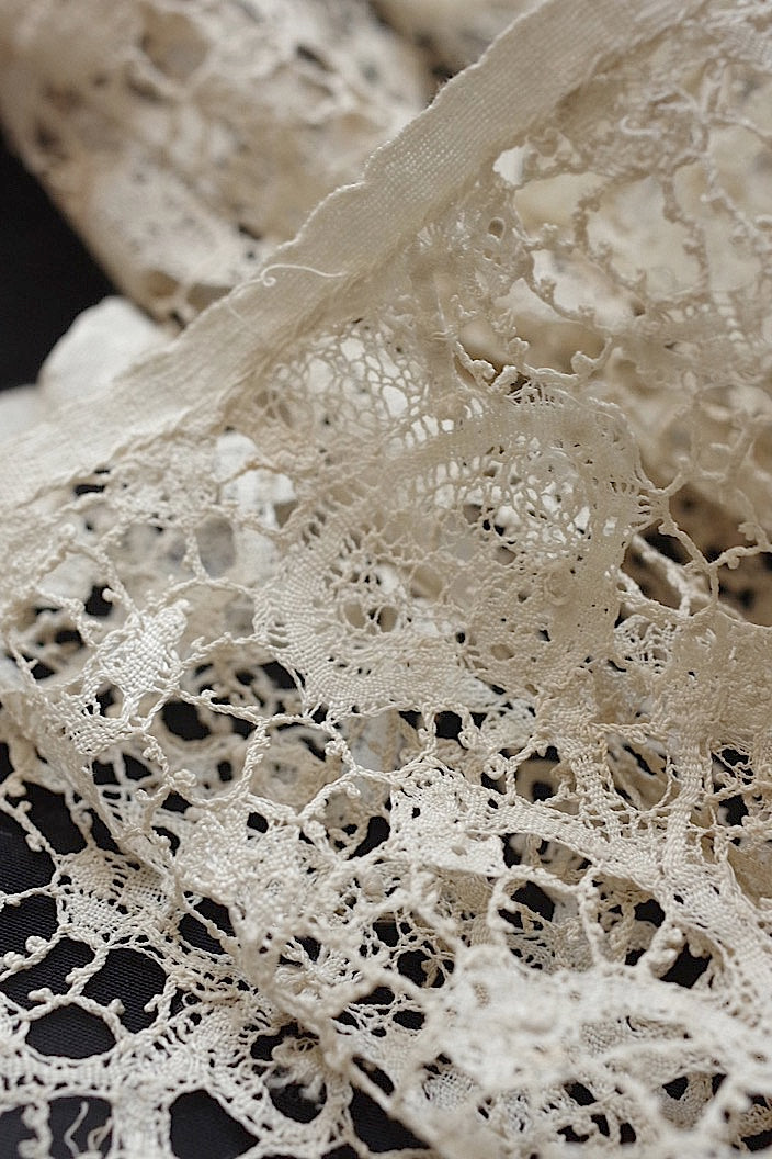 dentelle antique アンティークレース フレミッシュ .FR a l'epoque