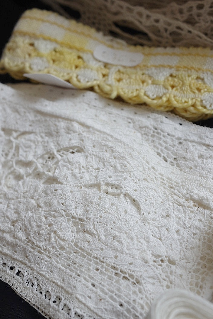 dentelle antique アンティークレース 箱入りlots2