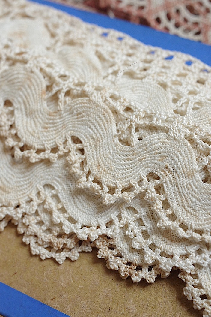 dentelle antique アンティークレース 箱入りlots3