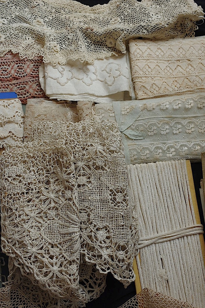 dentelle antique アンティークレース 箱入りlots3