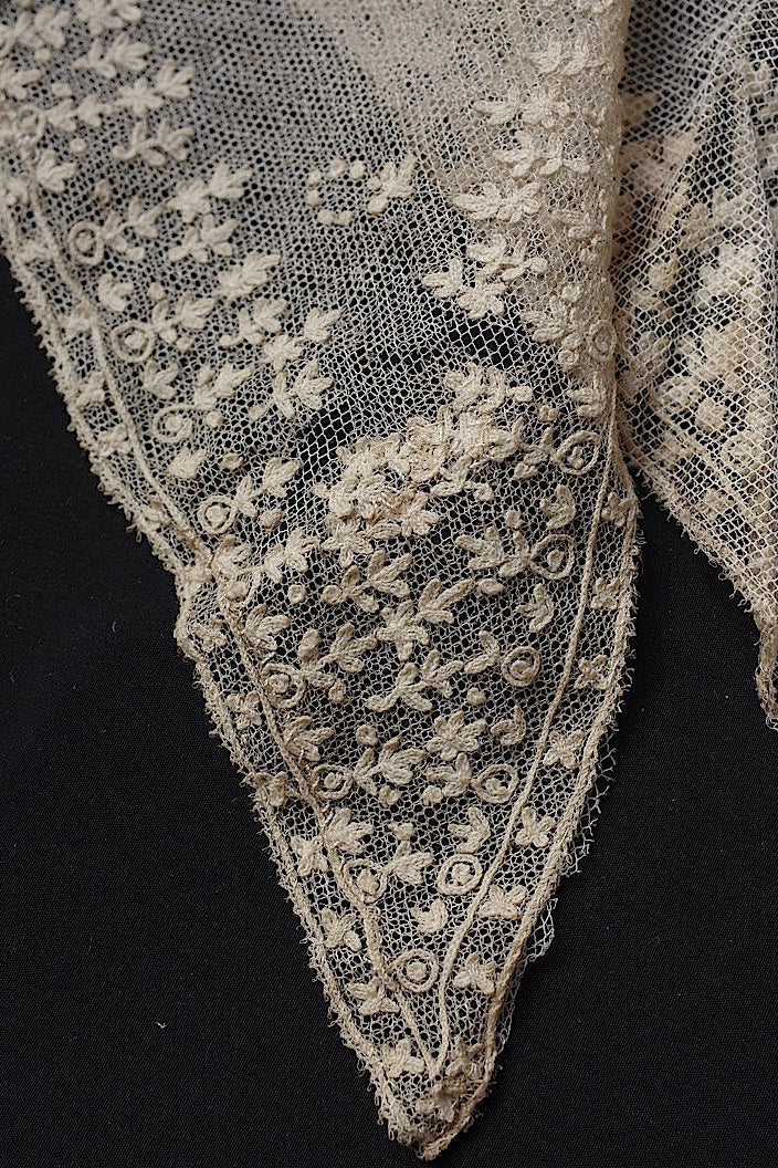 dentelle antique アンティークレース fichu