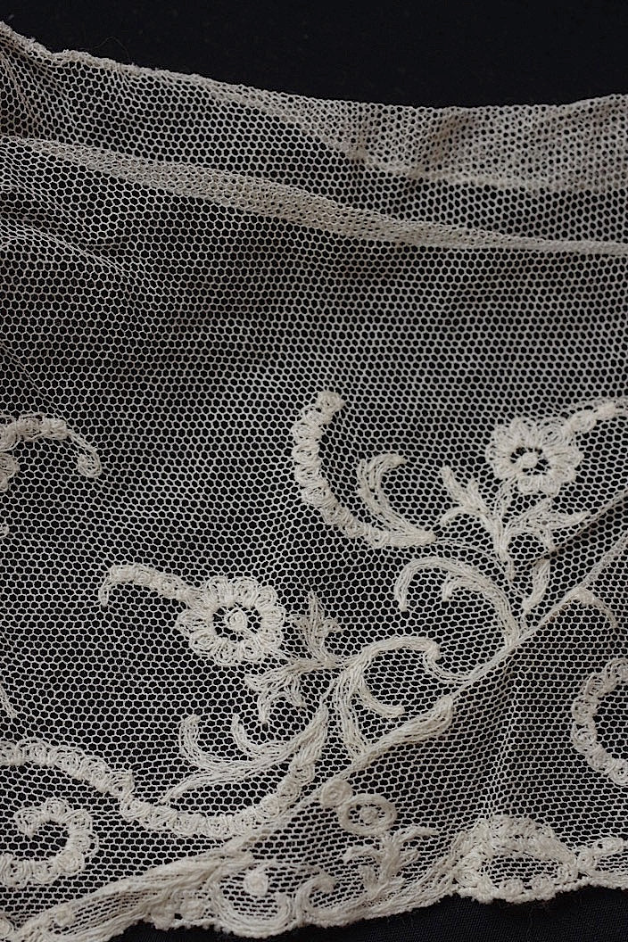dentelle antique アンティークレース 2種