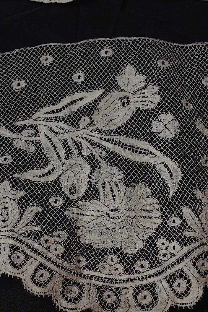 dentelle antique アンティークレース 2種