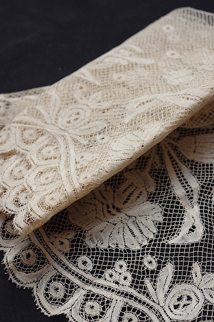 dentelle antique アンティークレース 2種