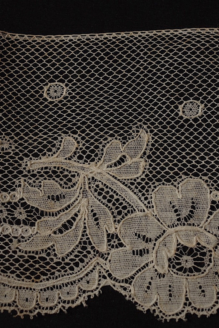 dentelle antique アンティークレース 436cm