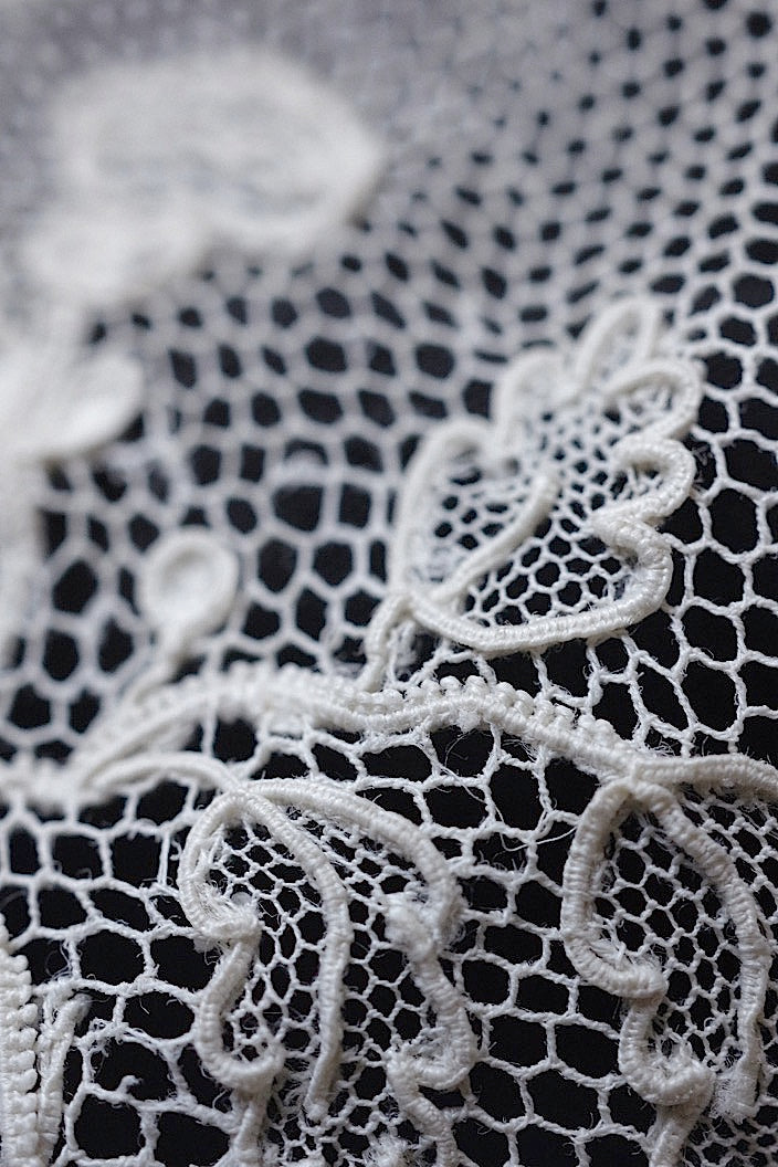 dentelle  antique アンティークレース アランソン par メートル .FR a l'epoque