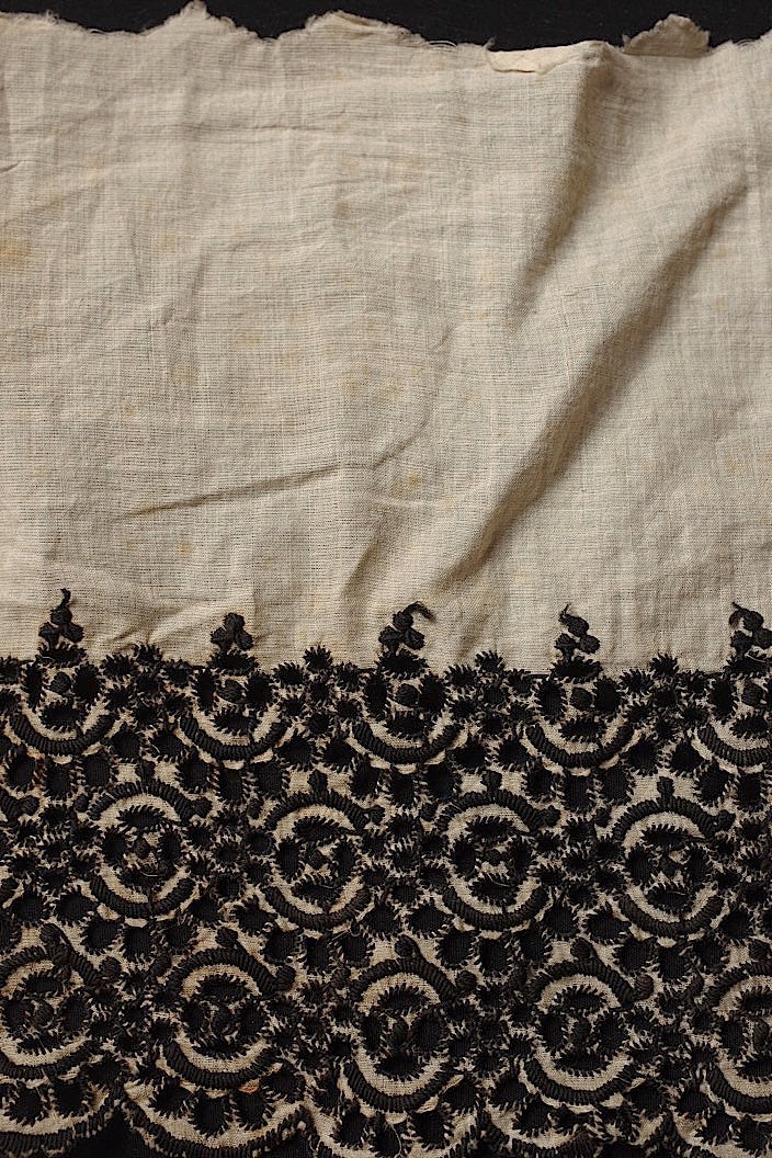 dentelle antique アンティークレース 刺繍スカラップ 192cm