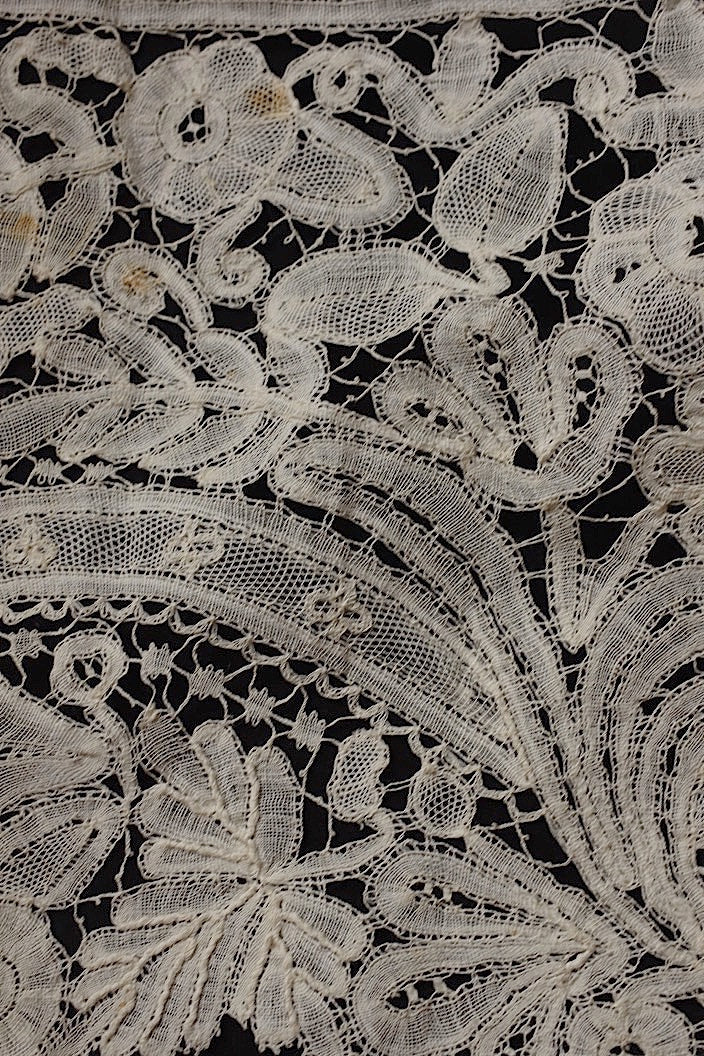 dentelle antique アンティークレース 幅広ホニトン 310cm