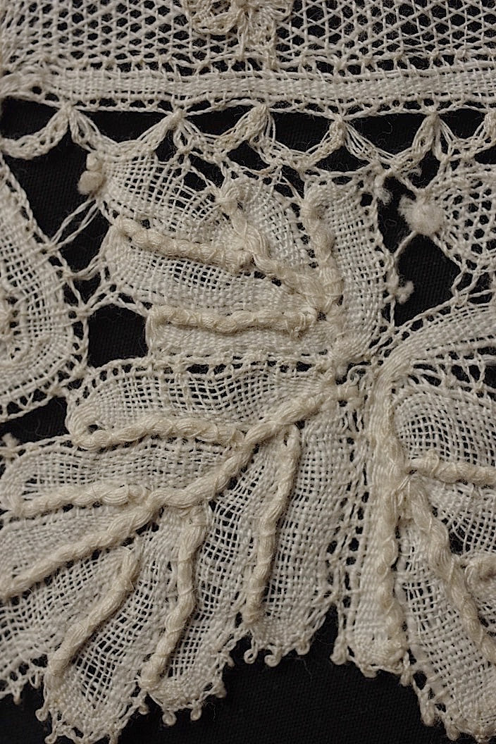 dentelle antique アンティークレース 幅広ホニトン 310cm