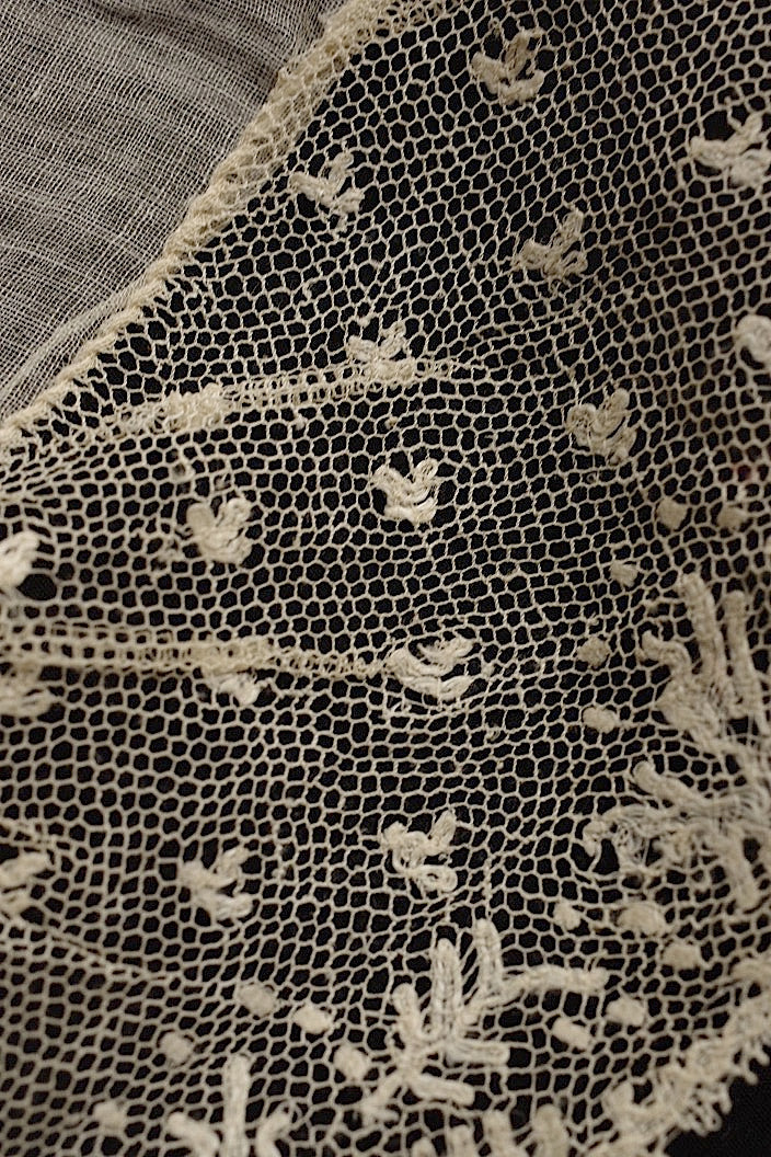 dentelle antique アンティークレース ショール