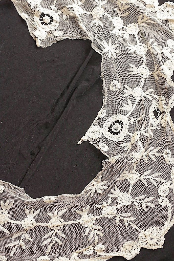 dentelle antique アンティークレース回収品ハギレ