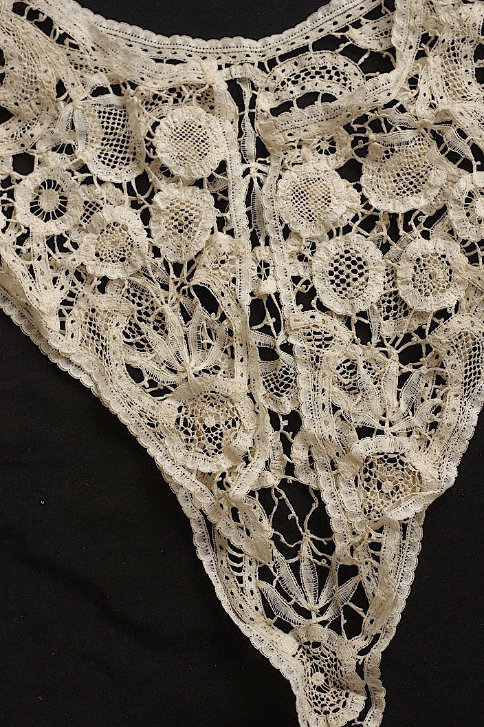 dentelle antique アンティークレース襟