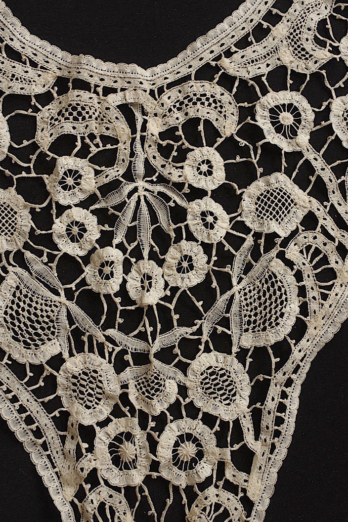 dentelle antique アンティークレース襟