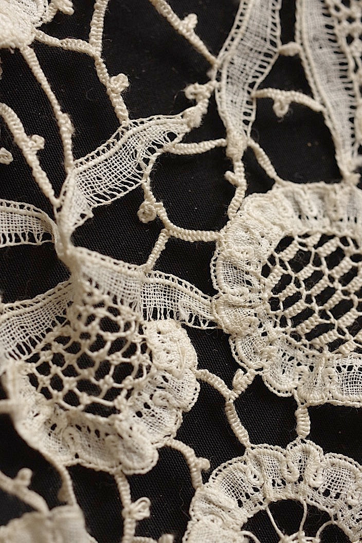 dentelle antique アンティークレース襟