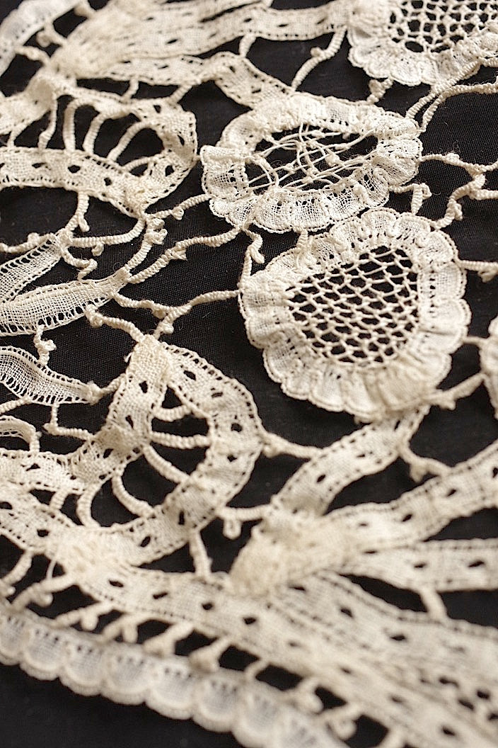 dentelle antique アンティークレース襟