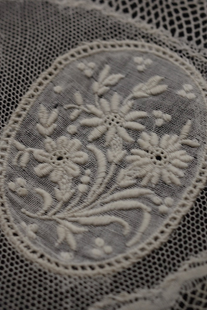 dentelle antique アンティークレース 刺繍napprons