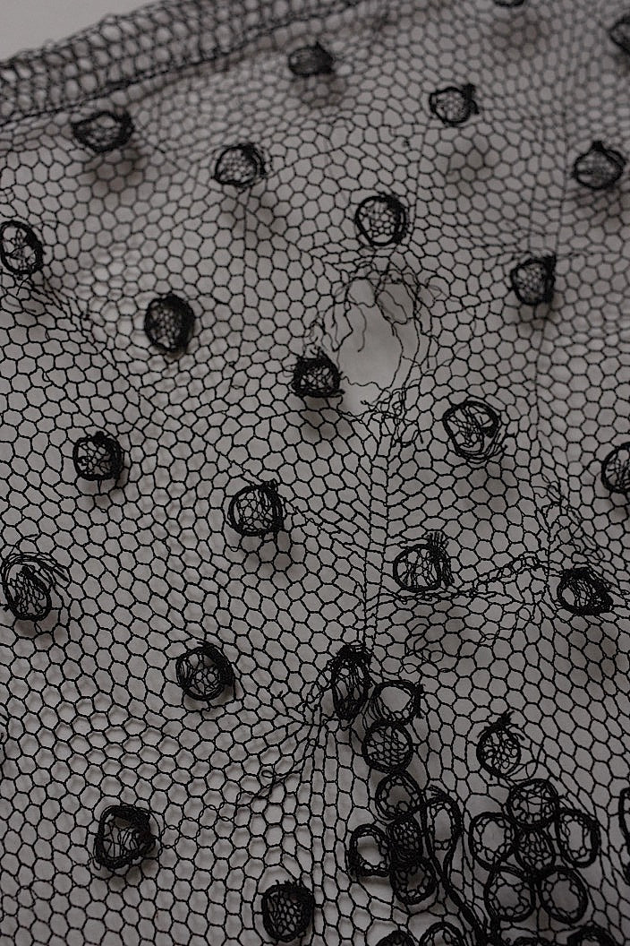 dentelle  antique アンティークレース シャンティイレース .FR a l'epoque