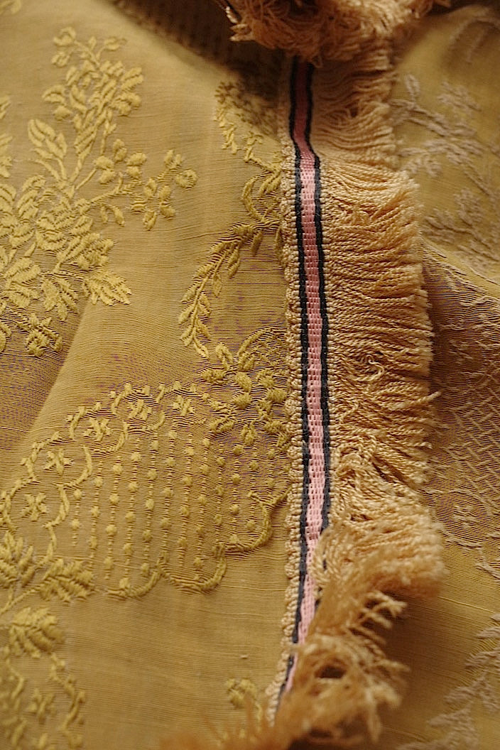 tissu antique アンティーク生地 ゴールド