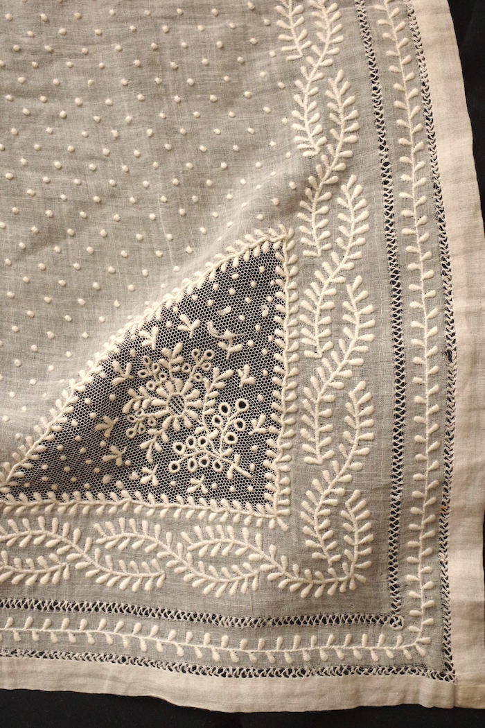 dentelle antique アンティーク刺繍 fichu