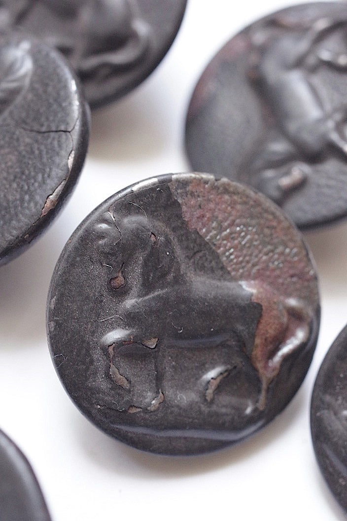 boutons antique アンティークボタン ハンターボタン lots5 .FR a l'epoque