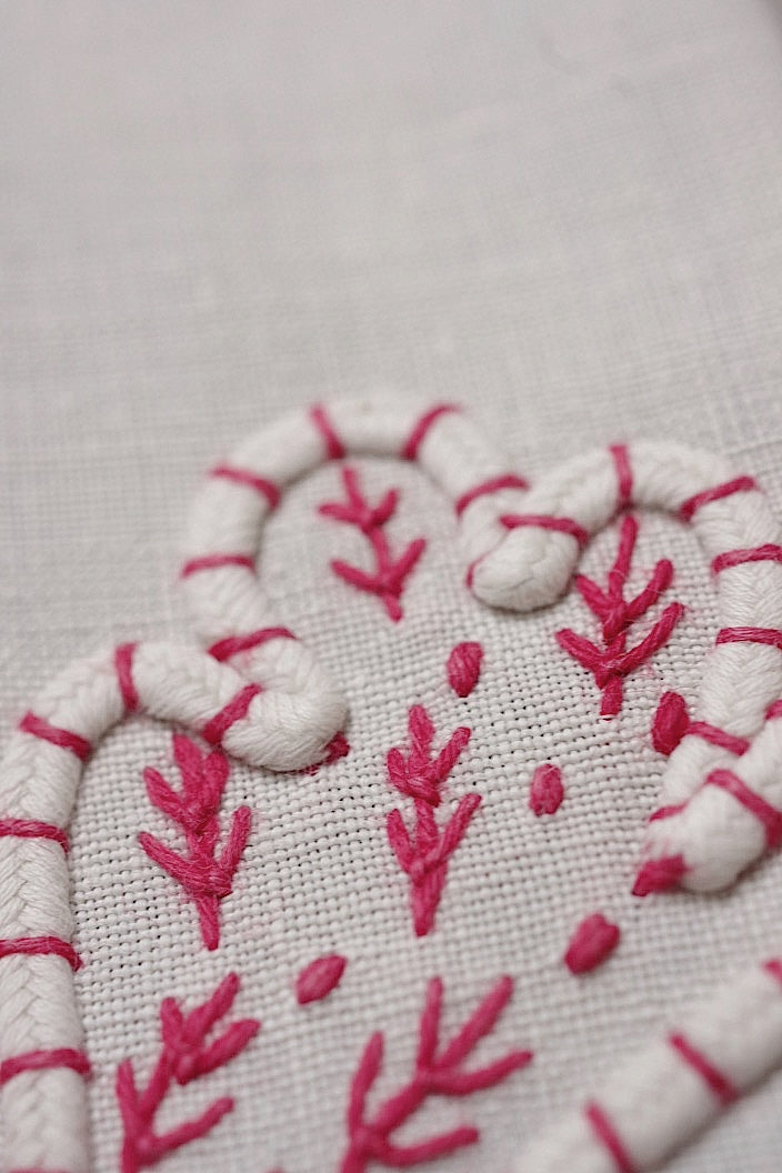 linge de maison antique アンティークレース クロス 赤刺繍