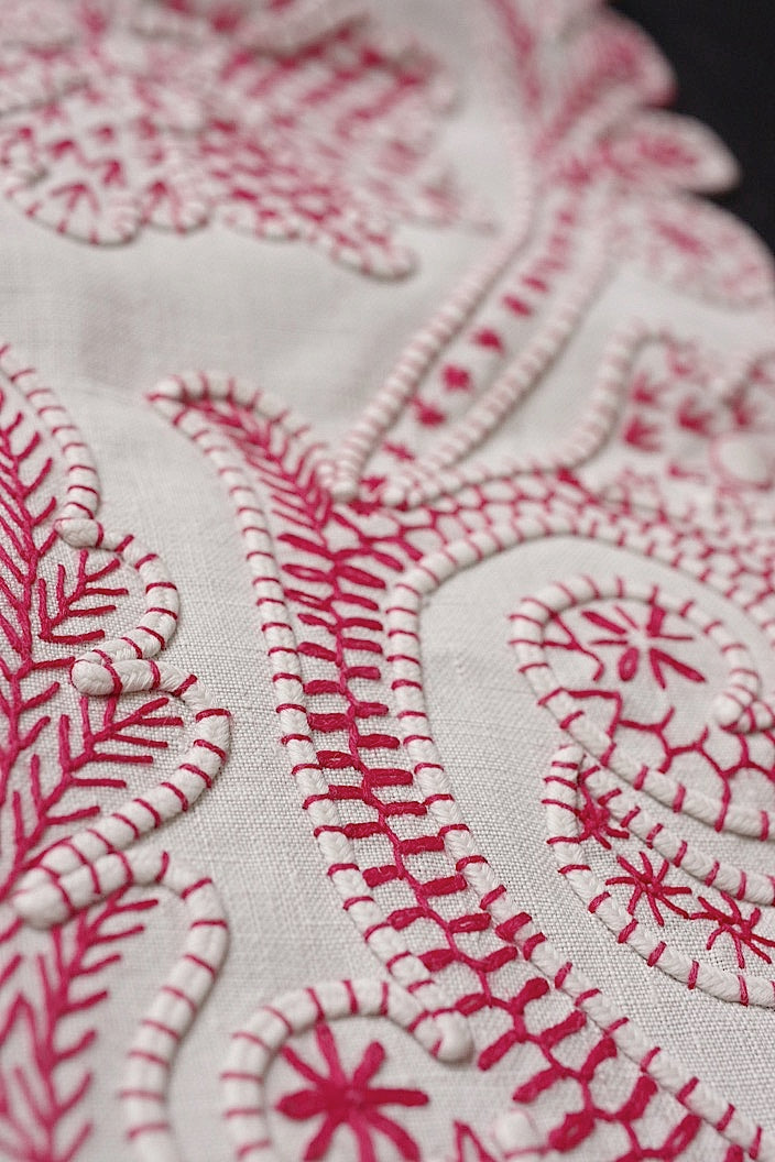 linge de maison antique アンティークレース クロス 赤刺繍