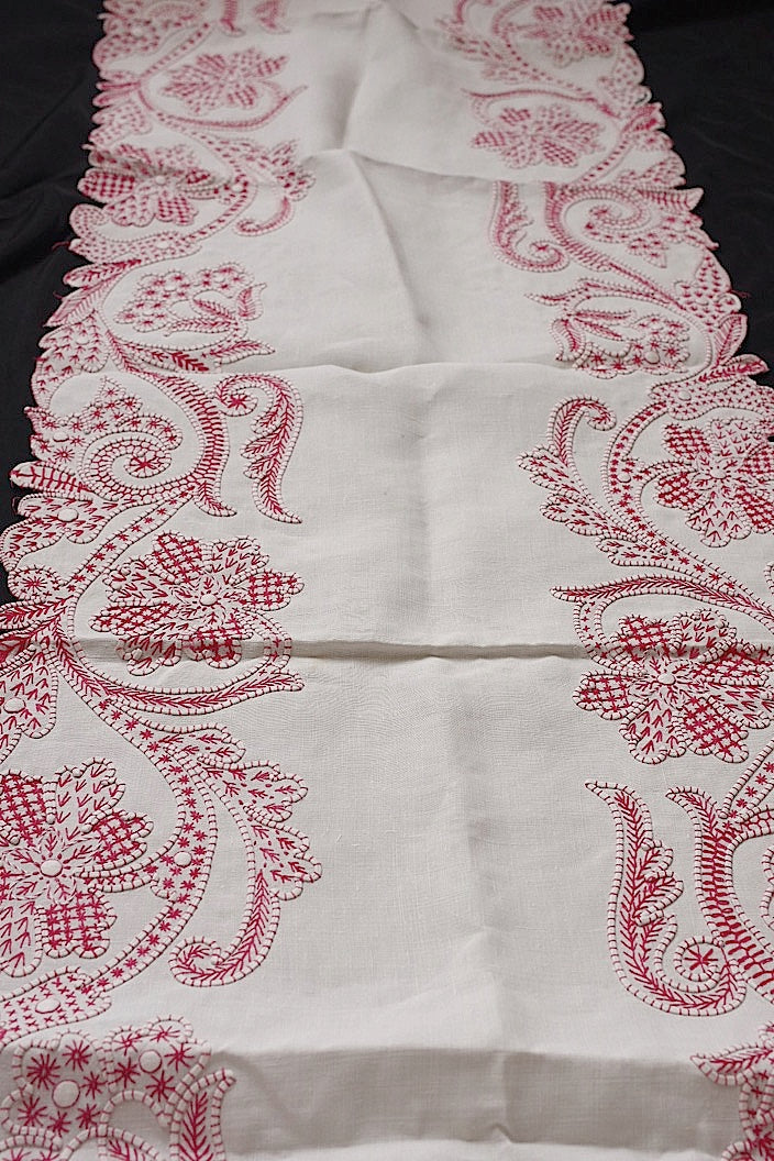 linge de maison antique アンティークレース クロス 赤刺繍