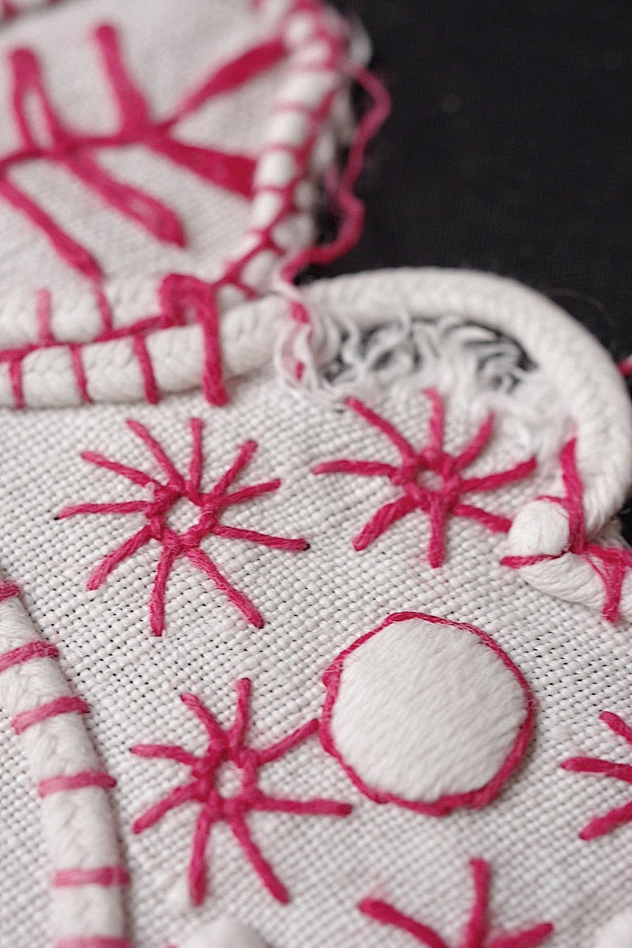 linge de maison antique アンティークレース クロス 赤刺繍