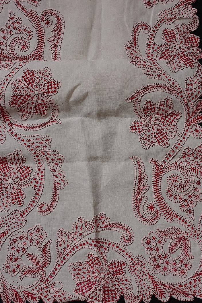 linge de maison antique アンティークレース クロス 赤刺繍