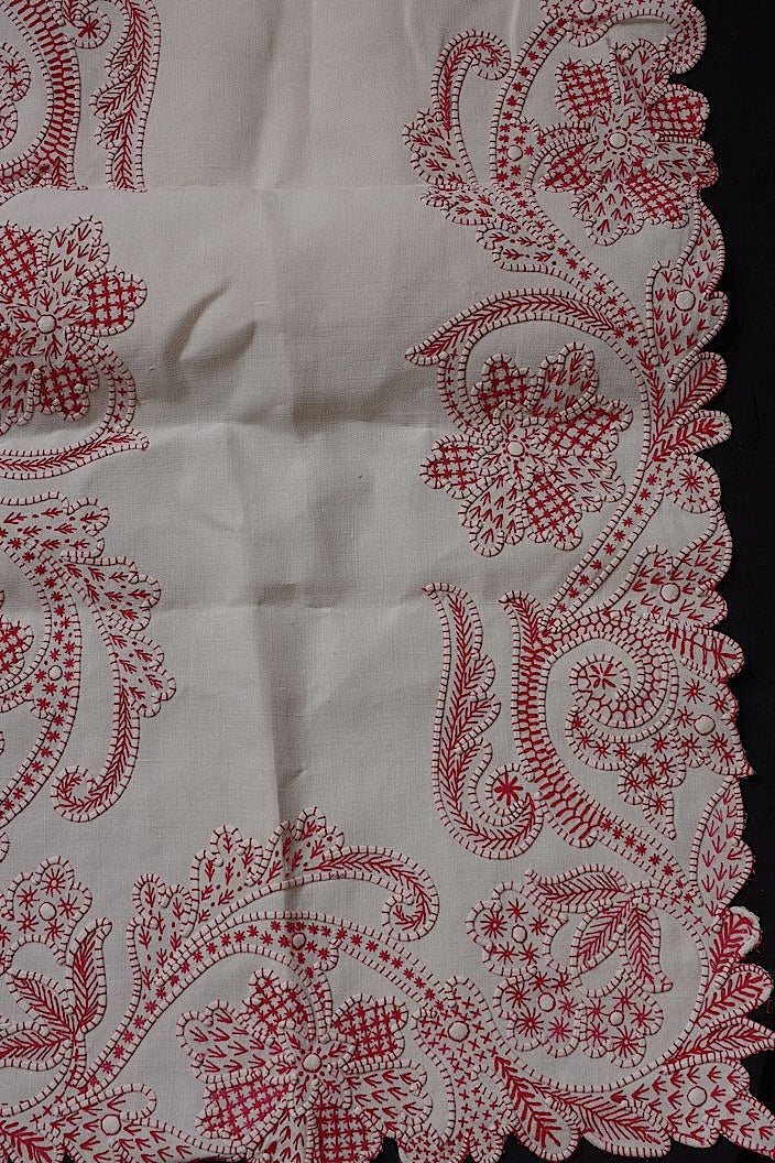 linge de maison antique アンティークレース クロス 赤刺繍